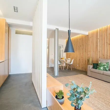 Wood & Garden דירה *